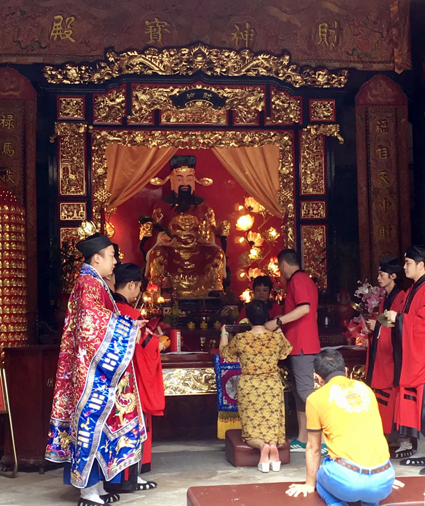 Renwei Taoist Temple and local folk beliefs Renwei Taoist Temple in Xiguan, Guangzhou